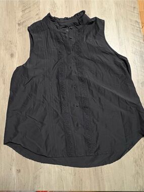 Ann Taylor Black Sleeveless Lace-Trim Button Front Blouse size Large